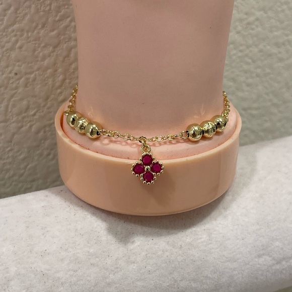 Gold and Pink Clover Charm Bracelet - Picture 4 of 5